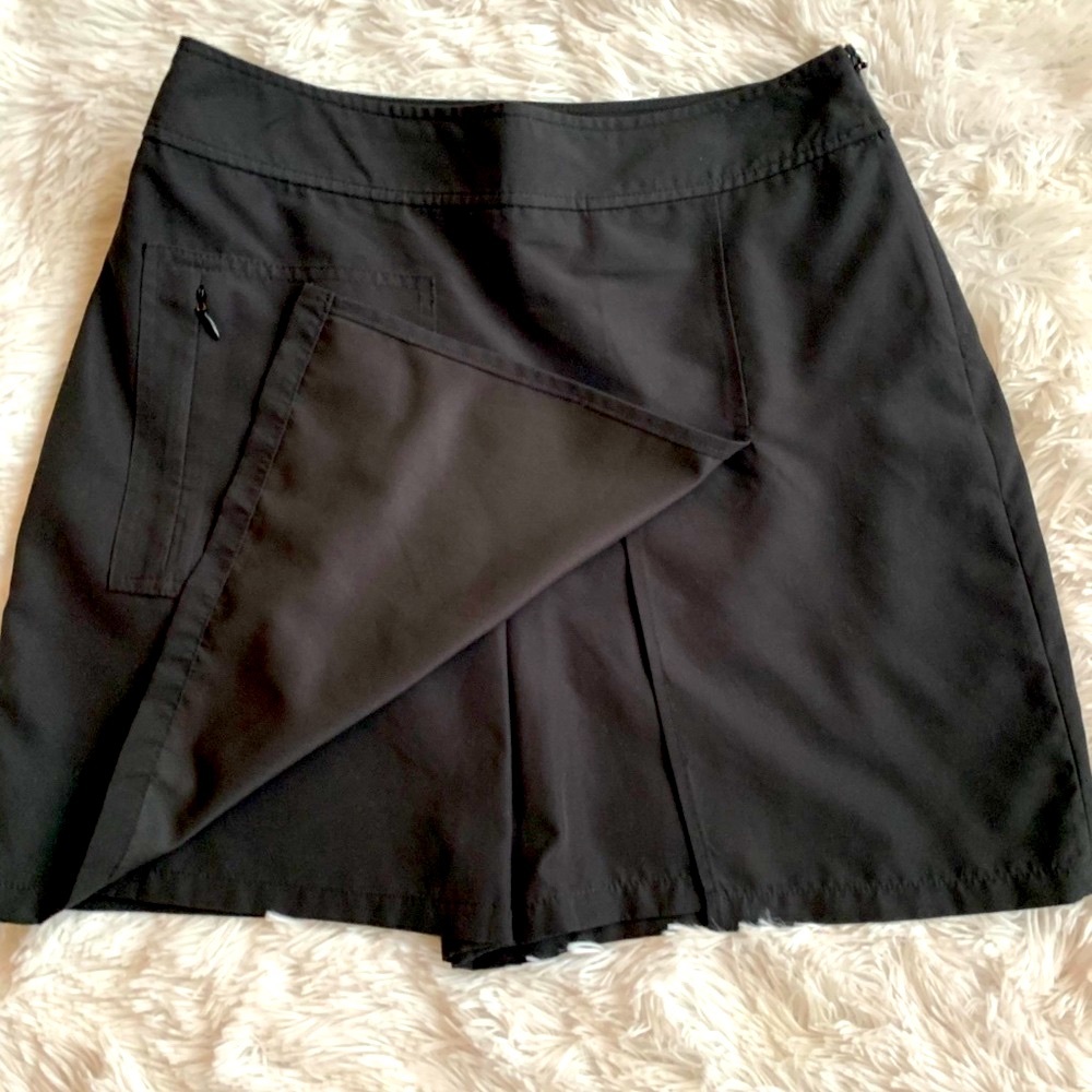 IZOD Skort. Like new.